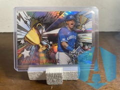 2022 Stadium Club Chrome Trophy Hunters #RL-31 Salvador Perez